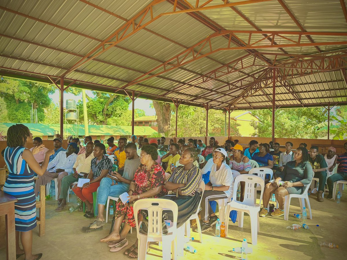 The Ministry of Health with support from LifeCare Diagnostics is training Village Health Team members in Kampala, Wakiso and Mukono Districts on the scale up of HIV Self-Testing and the use of Community CheckNow test kit. #MOHatWork @JaneRuth_Aceng @MinofHealthUG @GovUganda