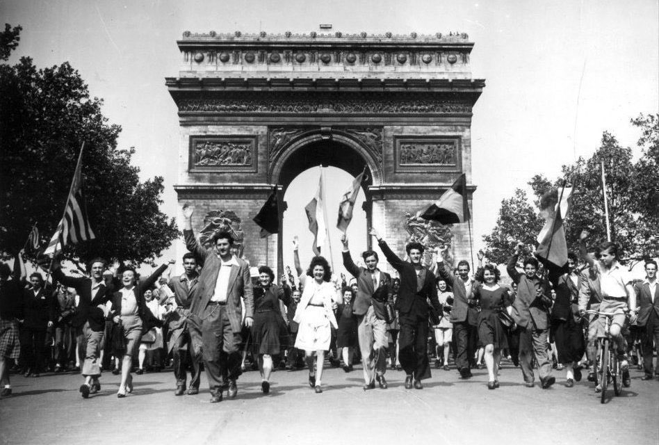 #8mai : commémoration de la #victoire de 1945 sur le nazisme. Faisons ensemble que « jamais ne revienne, le temps du sang et de la haine » (Barbara).