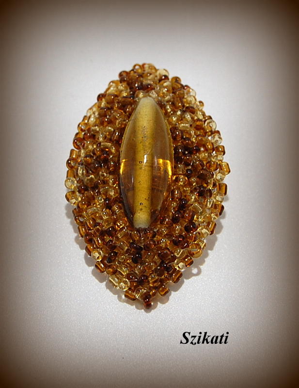 Brown Beadwoven Oval Brooch, OOAK Beaded High Fashion Jewelry, Women's Accessory, Unique Gift for Her, Original Beadwork, RAW, Seed Bead Art etsy.me/44tMDOB @Etsy által