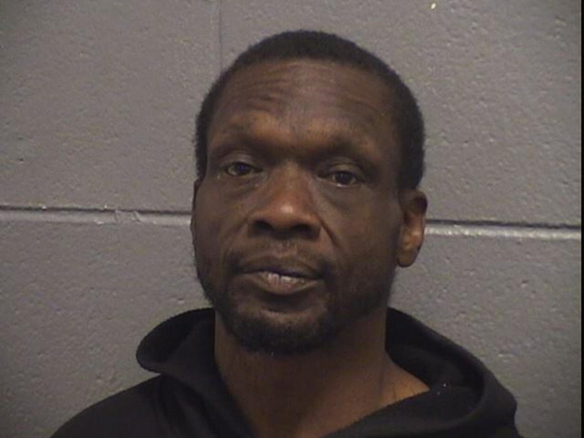 This is Derek Swift. He was just charged in Chicago for kidnapping a 15-year-old girl and keeping her locked in house for nearly five months while repeatedly drugging and r*ping her. He has 52 prior arrests. Why are people like this even out on the streets?! Keep criminals in…