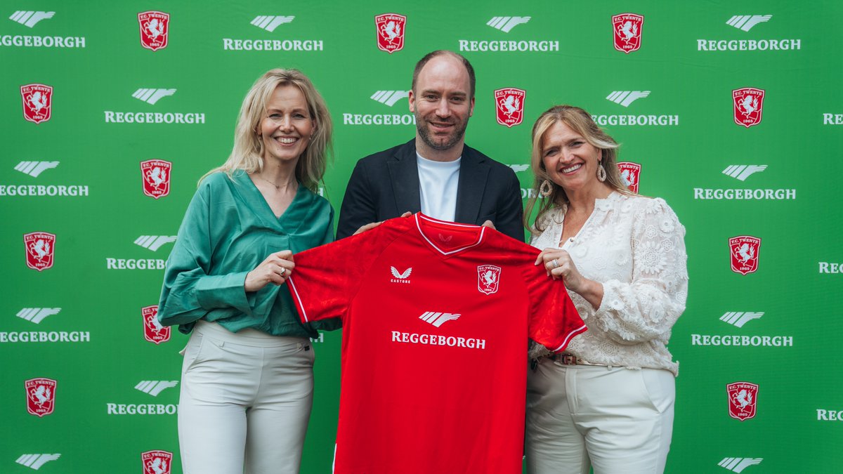 FC Twente (@fctwente) on Twitter photo ๐ด๐ข ๐ฅ๐ฒ๐ด๐ด๐ฒ๐ฏ๐ผ๐ฟ๐ด๐ต ๐๐ผ๐๐ป๐ฑ๐ฎ๐๐ถ๐ผ๐ป ๐ธ๐ผ๐บ๐ฒ๐ป๐ฑ๐ฒ ๐๐ถ๐ฒ๐ป ๐ท๐ฎ๐ฎ๐ฟ ๐ต๐ผ๐ผ๐ณ๐ฑ๐๐ฝ๐ผ๐ป๐๐ผ๐ฟ ๐๐ ๐ง๐๐ฒ๐ป๐๐ฒ ๐ฉ๐ฟ๐ผ๐๐๐ฒ๐ป๐ค
๐ฌ "Wij geloven sterk in de potentie van vrouwenvoetbal en kijken ernaar uit om die professionalisering de komende jaren verder te blijven ๐ด๐ข ๐ฅ๐ฒ๐ด๐ด๐ฒ๐ฏ๐ผ๐ฟ๐ด๐ต ๐๐ผ๐๐ป๐ฑ๐ฎ๐๐ถ๐ผ๐ป ๐ธ๐ผ๐บ๐ฒ๐ป๐ฑ๐ฒ ๐๐ถ๐ฒ๐ป ๐ท๐ฎ๐ฎ๐ฟ ๐ต๐ผ๐ผ๐ณ๐ฑ๐๐ฝ๐ผ๐ป๐๐ผ๐ฟ ๐๐ ๐ง๐๐ฒ๐ป๐๐ฒ ๐ฉ๐ฟ๐ผ๐๐๐ฒ๐ป๐ค
๐ฌ "Wij geloven sterk in de potentie van vrouwenvoetbal en kijken ernaar uit om die professionalisering de komende jaren verder te blijven