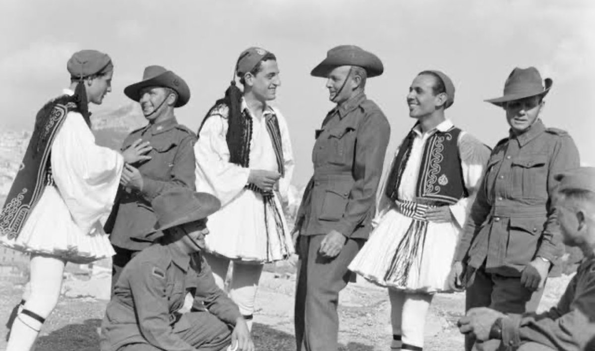 Evonzes with ANZAC soldiers, Evia 1941.🇬🇷🇦🇺