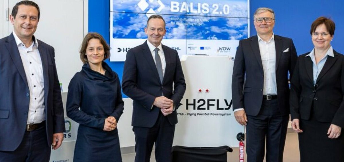 Germany to further develop hydrogen fuel cell technology runwaygirlnetwork.com/2024/05/furthe… @RunwayGirl #HydrogenFuelCells #Hydrogen #FuelCells