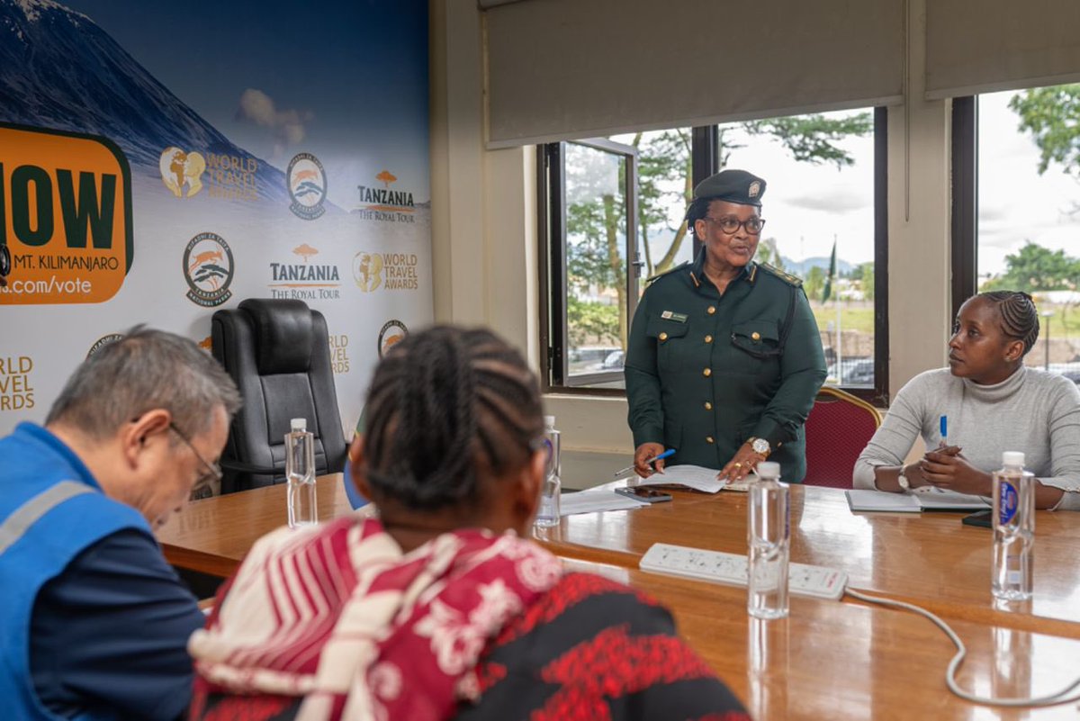 🌿 Saluting the incredible Tanzanian women conservators for their tireless efforts in safeguarding our precious ecosystems! 👏 Congrats to @tzparks for leading the way in gender mainstreaming and conservation. #WomenInConservation #Empowerment #Tanzania