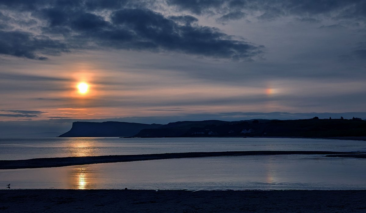 Surprise Ballycastle with iridescent clouds #Sunrise  #Ballycastle @bbcweather @deric_tv #VMWeather @DiscoverNI  @LoveBallymena @WeatherCee @angie_weather @Louise_utv  @WeatherAisling @barrabest @Ailser99 @nigelmillen @EventsCauseway @carolkirkwood  @Schafernaker @geoff_maskell