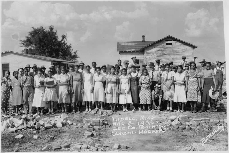 #OTD 1936
‘Lee County Training School (Negro), Tupelo, Mississippi. Group receiving student aid.’
National Youth Administration. May 8, 1936.
Franklin D. Roosevelt Presidential Library & Museum
#NationalYouthAdministration #NYA #TheNewDeal #segregation