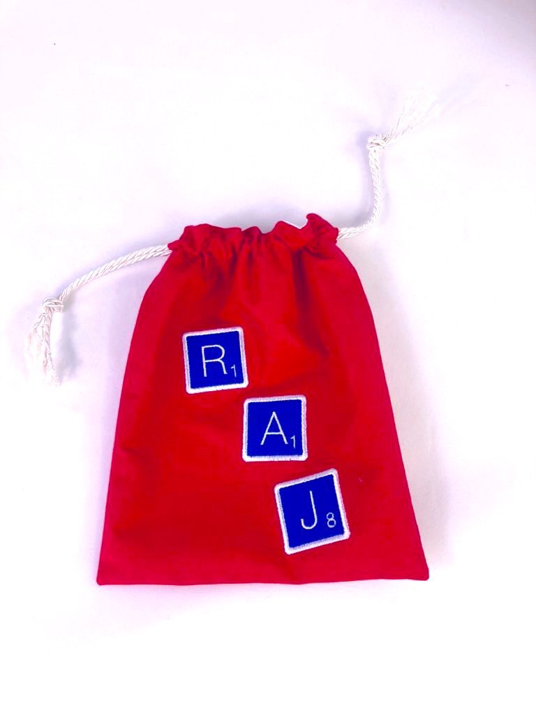 Know a scrabble addict? These customised Scrabble bags can  be embroidered with your chosen letters. Ideal gift for dads, aunties, grandparents etc. 
 
Babahoot.co.uk (Amazon) Babahoot.com (ETSY)

#Babahoot  #earlybiz #Scrabble