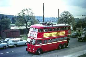 62 yrs ago today [8 May 1962] the last trolley buses ran in London.
t.ly/pYbRM
#365daysofmotoring #throwback #onthisday #buses #publictransport #London