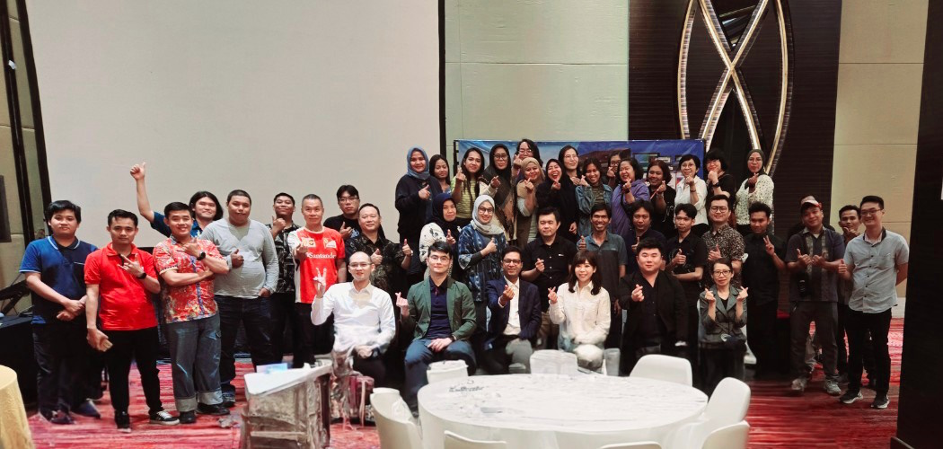 Connecting with partners in Jakarta, #Indonesia was a fantastic experience! Our range of services, including data recovery and customized storage solutions, are ready to support Indonesia's growth. 🚀 #StorageSolutions #IndonesiaGrowth #SSD #MemoryCard #DRAM