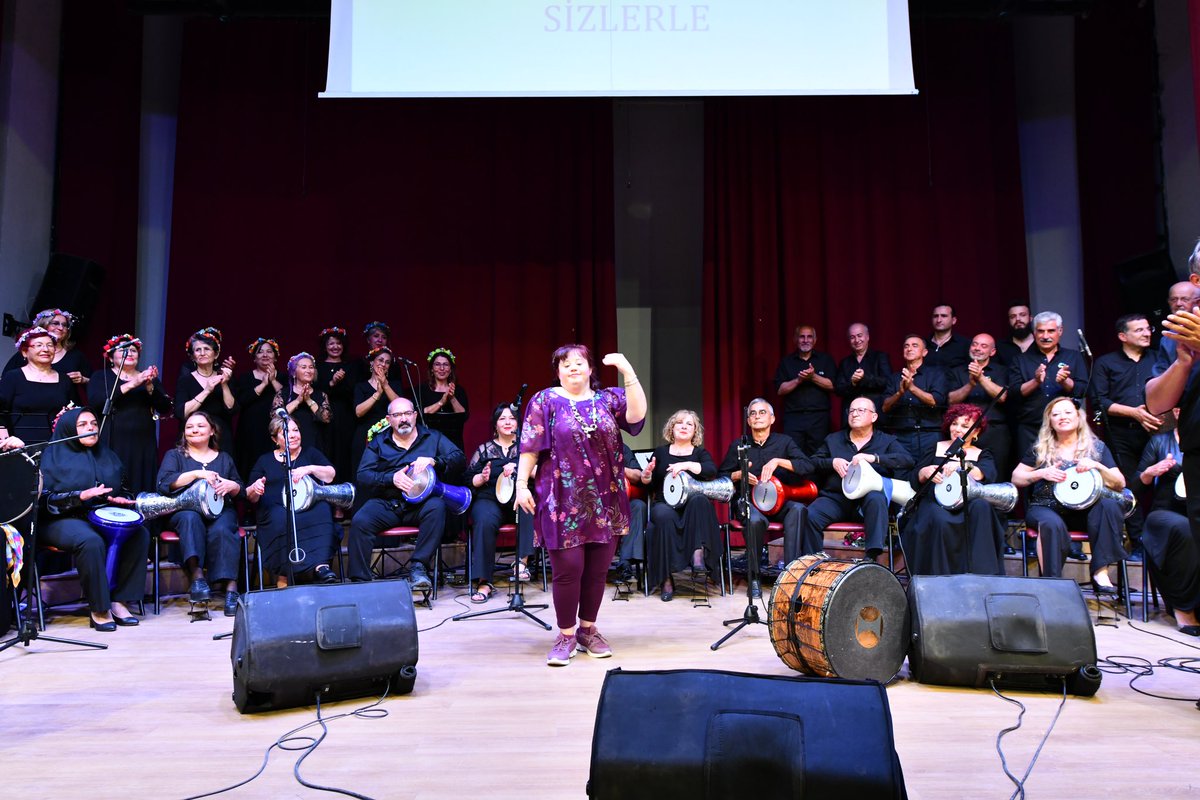 ÇYDD ve Belediyemiz işbirliğiyle düzenlenen Türk Halk Müziği konseri, Özer Olgun Kültür Merkezi’nde gerçekleştirildi.