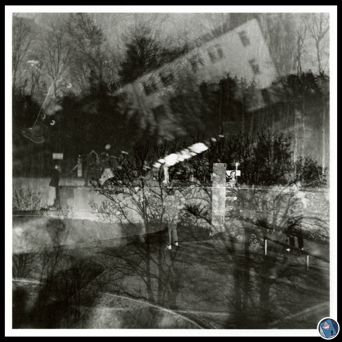 ___Harmless stuff___
+ A problematic shot... +
.
#filmphotography / unintentional multiple exposure
📷 #yashica635 
🎞 #120mmfilm #fomapan100 developed in #caffenol
.
#photography #fineartphotography #fineart_photobw #bnw_captures #believeinfilm #filmisnotdead #darkroom #bnw