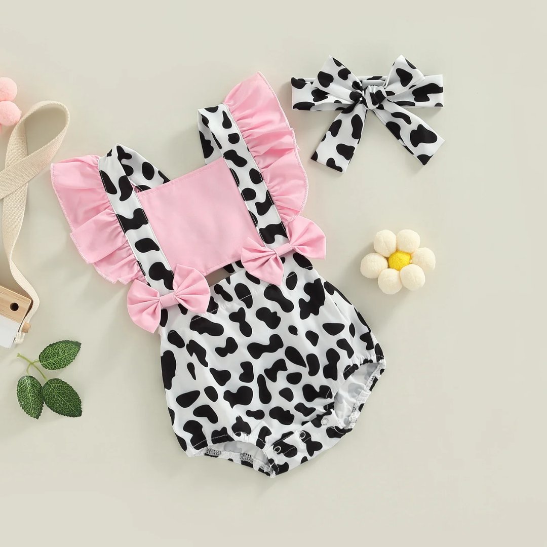 Dress your little one in adorable summer style with our Cow Print Baby Jumpsuit! 🐮
💕

#BabyFashion #SummerStyle #AdorableOutfit #CowPrint #CuteJumpsuit #FashionForBabies #ShopNow #BabyGirlFashion #SweetSummerStyle #ComfortAndStyle