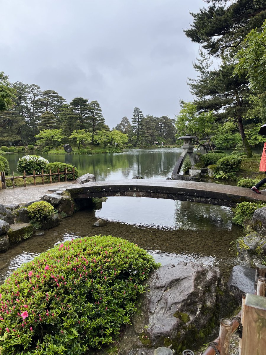 Bullet train this morning from Tokyo to Kanazawa and a trip around the castle and beautiful park before our whisky tasting tonight at LondonYa.