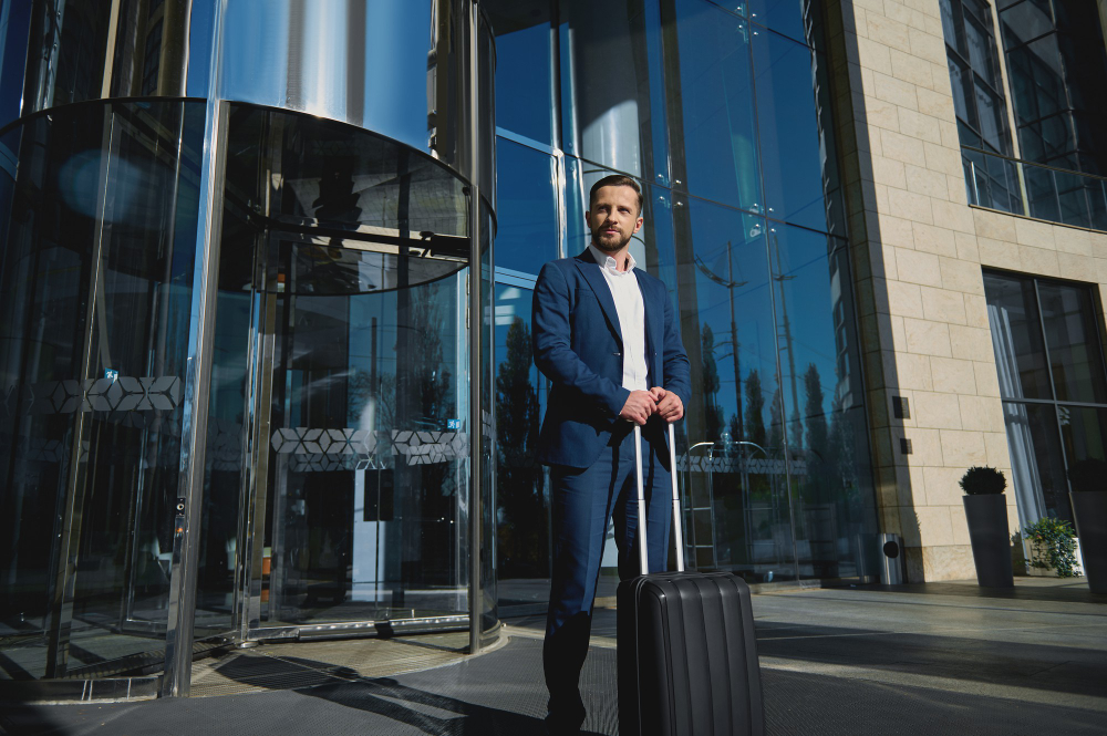 Experience luxury like never before with WizzCars' Guildford Executive Travel service! From seamless pickups to elegant rides, we redefine comfort and class. Indulge in sophistication with our exclusive fleet of executive vehicles. 
wizzcars.co.uk/guildford-exec… #ExecutiveExperience