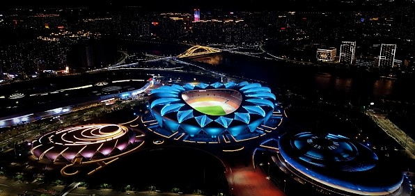 ExploreGansu's tweet image. ✨💐✨Behold! As night descends, the dazzling lights of Lanzhou's Olympic Sports Center in the Qilihe district of Lanzhou, #Gansu province, when viewed from above, create a stunning spectacle resembling giant blossoms blooming in the night sky. #SpectacularView #VisitGansu