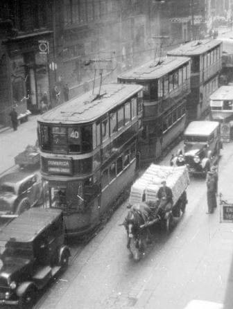 Glasgow Bumper to bumper traffic on Hope Street looking north from Argyle Street, 1946.
>FH