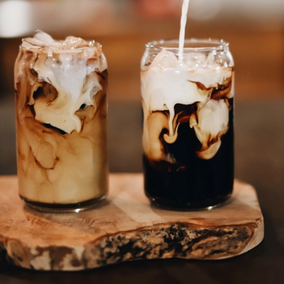 FoodIng1st's tweet photo. Nescafé Espresso Concentrate #coffee brews barista-style cold coffee for at-home market

@Nestle @NESCAFE #foodandbeverage #flavors #consumertrend

Read the full article here 👉https://t.co/eEMYOQNLHd https://t.co/DpgnwNlOv2