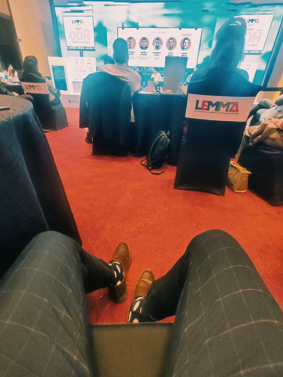 Alive_Gthomas's tweet image. E4M OOH conference 
#e4mNeonsOOH #lemma