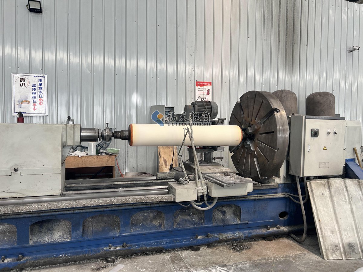 Futian_Roller's tweet image. #Rubberrollers are basically rubber covered metal pipes, which are used for various industrial applications such as #conveying, #printing, #lamination, etc.
Website: rollerft.com
Email: info@rollerft.com
Whatsapp: +86 135 6716 4040