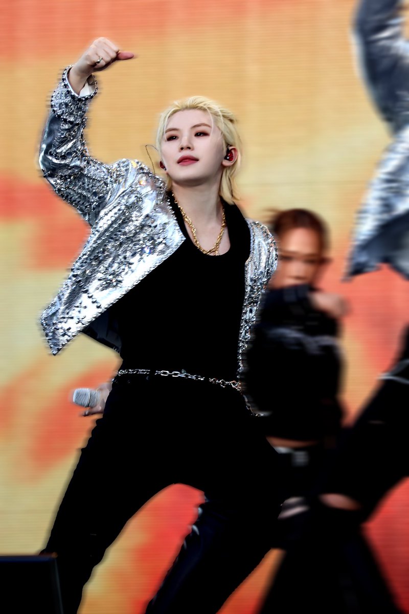 240427
FOLLOW AGAIN

#우지 #WOOZI  #이지훈  #ウジ  #세븐틴 #SEVENTEEN