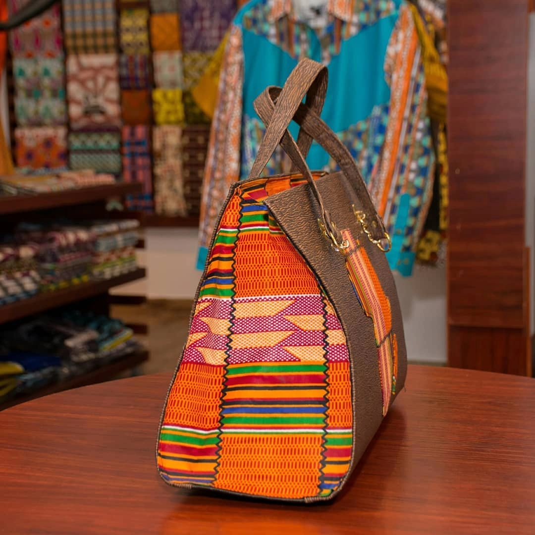 Keep mom cozy this chilly season with an Ankara Poncho, stylish bag, or a beautiful dress from @Osu_NBO. Treat her to something special and uniquely African this Mother's Day! #osunairobi #UniquelyAfrican #MothersDay #Ankara #Fashion #OsuAfrika #TWFKaren #YouveArrived