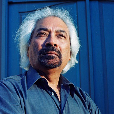 Sam Pitroda's Narrative : People of West look like Arabs People of North are white People of South look like Africans And People of East look like Chinese. While Sam Pitroda himself......