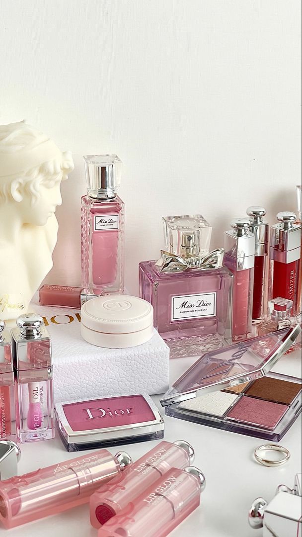 #fashionblogger #fashiontrends #DiorBeauty 
#DiorIcons #Perfume #lipstick 💄
