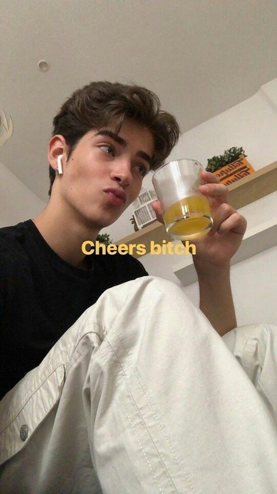 Wayne, Damian (@demounbird) on Twitter photo 