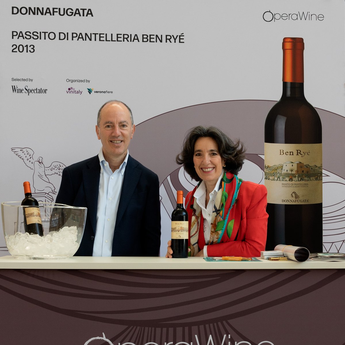 Here is the portrait of @DonnafugataWine, one of the great Italian producers selected by Wine Spectator for #OperaWine2024. During this year's Grand Tasting, they shared with guests their Passito di Pantelleria Ben Ryé 2013. Congratulations! #Vinitaly2024 #finestitalianwines