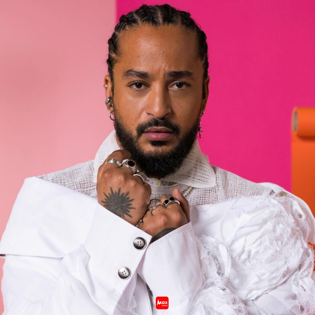 maxfmgrenoble's tweet photo. Découvrez la sublime photo officielle de @Slimaneoff pour l'#Eurovision2024 🤩 

Il représentera la France avec son titre "Mon amour" ce samedi 11 mai en direct de Malmö en Suède 🎤🇫🇷

#MaxRadio #Slimane #Eurovision #Eurovision2024 #MonAmour https://t.co/3lQdEHwi5b
