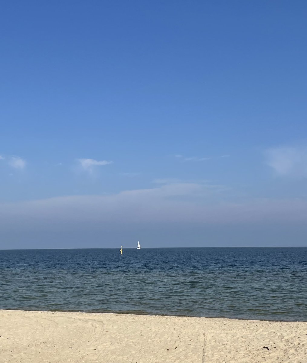 JenTakeTwo's tweet image. Autumn showing off 💙⛵️🙌

#MidweekPickMeUp