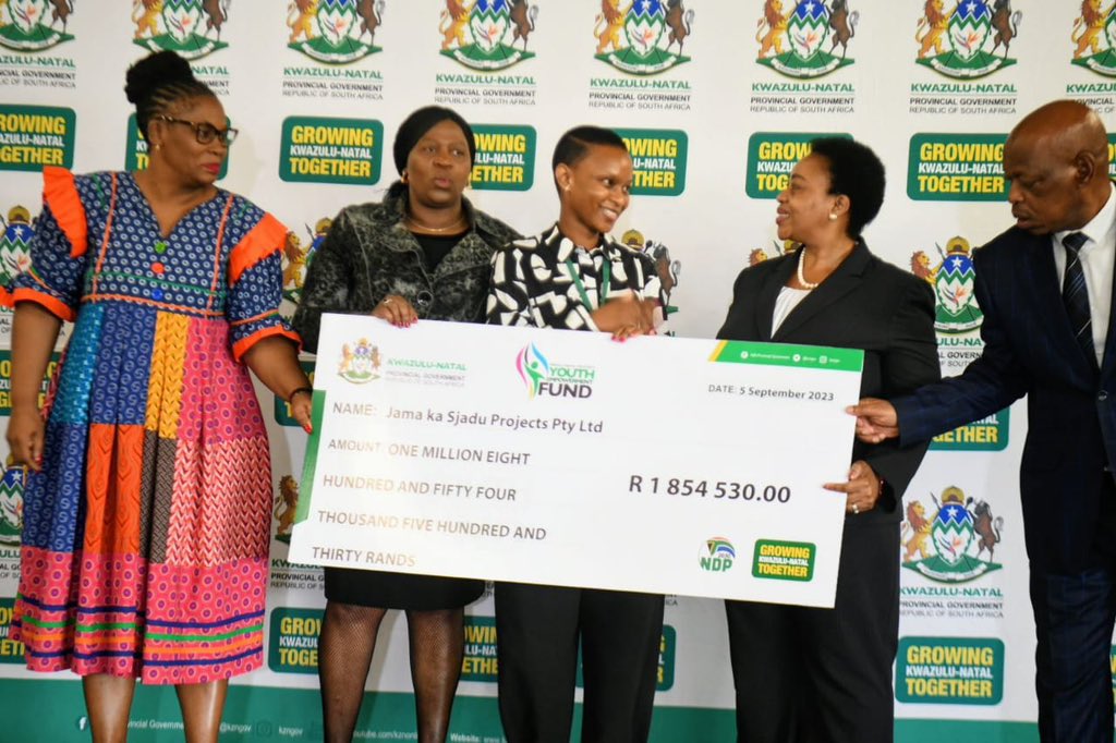 𝙐𝙃𝙐𝙇𝙐𝙈𝙀𝙉𝙄 𝙐𝙔𝘼𝙎𝙀𝘽𝙀𝙉𝙕𝘼 | KwaZulu-Natal Premier Nomusa Dube-Ncube announced sixty (60) Youth-owned businesses as beneficiaries of the R90 Million KwaZulu-Natal Youth Empowerment Fund. The Fund is part of the government's broader efforts to create jobs and is