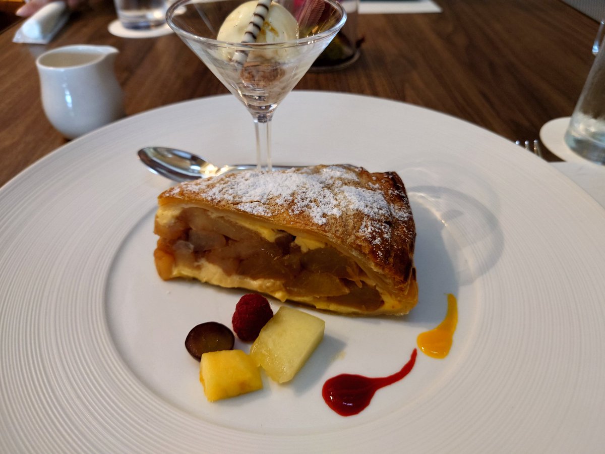 ここの所まったく投稿していませんでしたが当人は元気に飛び回っております😄
今日は生成AIカンファレンスに行けず少しスネていますがまた次回に🤗