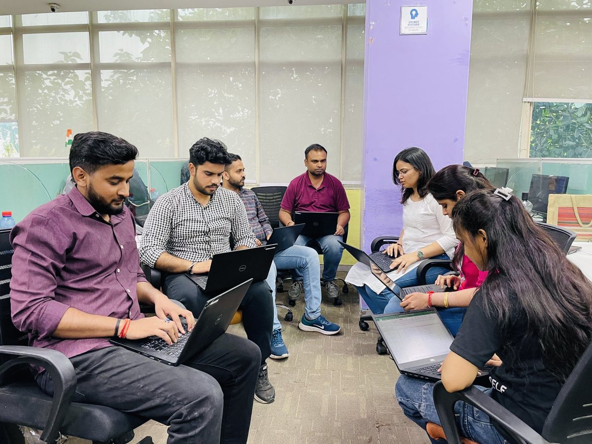 Cyfuturecloud's tweet image. Looking to start your career with Cyfuture Cloud's exciting job openings? Want to be part of a team of innovative #cloudspecialists?
Join Cyfuture Cloud and kickstart your week with something extraordinary!
#cloudhosting #cloudhostingsolution #cloud #cloudhosting #datacenter