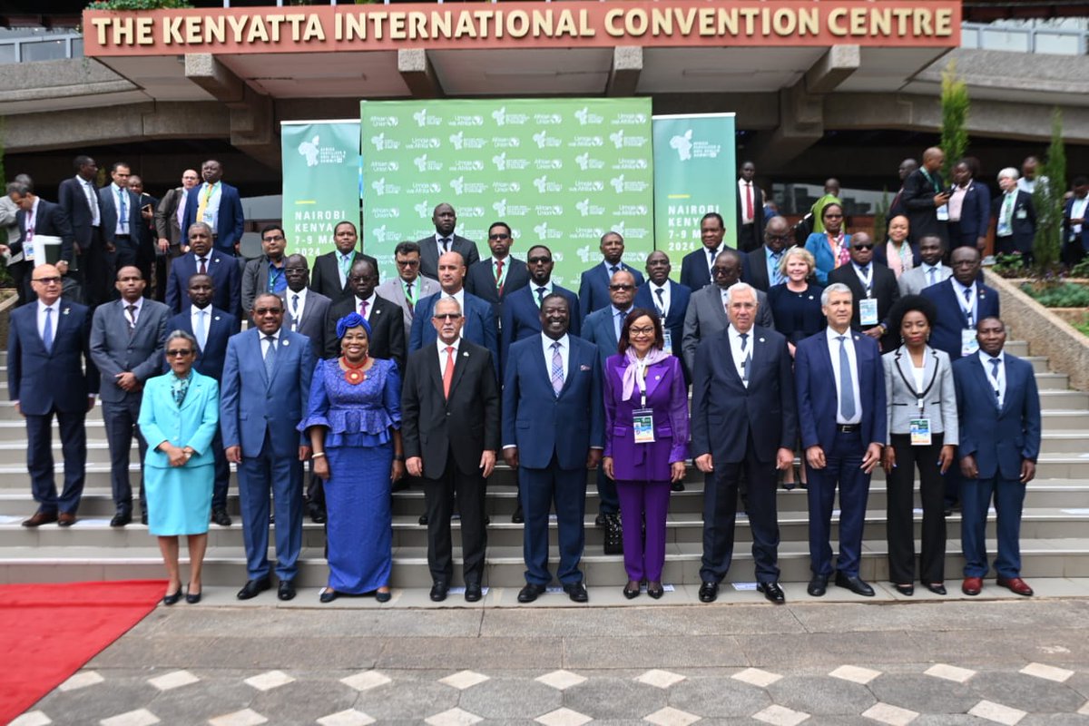 I thank our hourable Ministers and all delegates for gracing Day 1 of #AFSH24 with Hon. @FrankTumwebazek Hon. @MusaliaMudavadi, Hon. @mithika_Linturi and other Ministers present at the @KICC_kenya in Nairobi #SoilHealth
