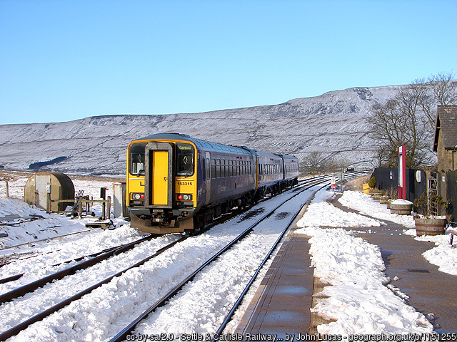 Picture of the Day from #NorthYorkshire, 2009 
#Ribblehead #train #departure #SettleandCarlisleline  geograph.org.uk/p/1151255 by John Lucas