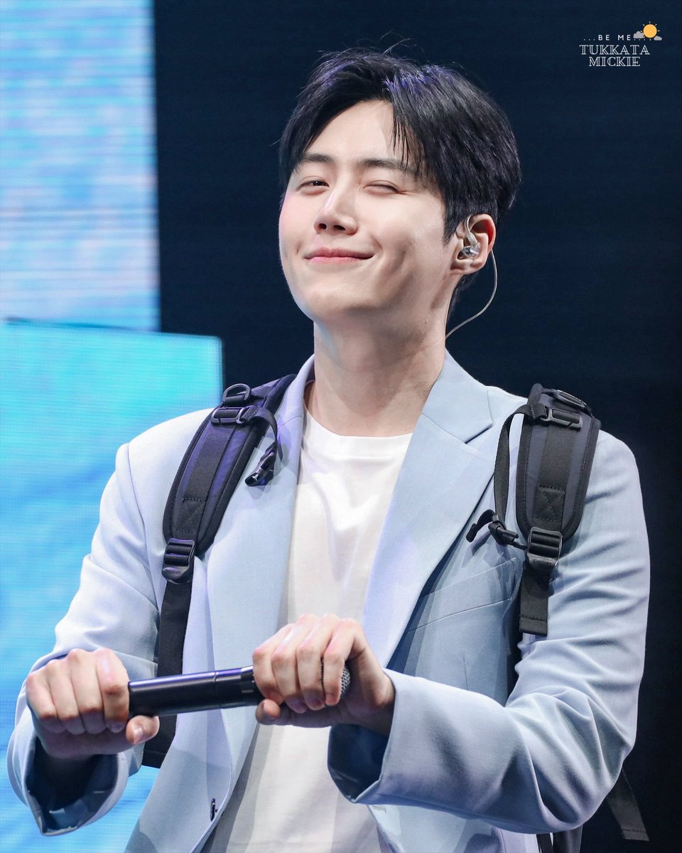 dezatome's tweet photo. Happiest blessed birthday to our forever cute good-looking baby boy! May this year &amp; the years to come be the best, filled with incredible achievements &amp; memories, surrounded by love, laughter &amp; miracles! Enjoy your day, our superstar #KimSeonHo https://t.co/cv73KU85RD