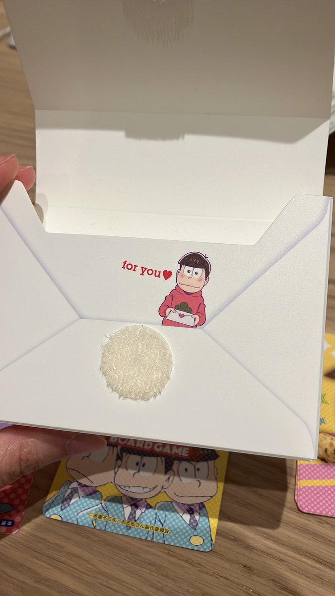 also how dare they make kuso chounan have this cute little portrait and they put him on this cute little cardholder box that looks like a love letter. HOW DARE. DONT THEY KNOW WHO THE REAL LOVELETTER WRITING MATSU IS