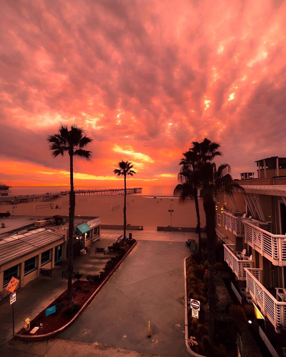 Hermosa Beach, California 🌴