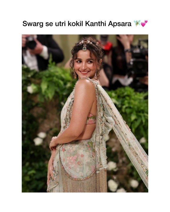 Mommy Alia ATE the look and how, we have a desi line for her and that is 'Swarg se utri kokil kanthi Apsara' 🙈💕 For More Photos:- bit.ly/3uYDX5 . . . . #aliabhatt #alia #aliabhattfans #ranbirkapoor #BhattFamily #famousbollywood #BollywoodActress