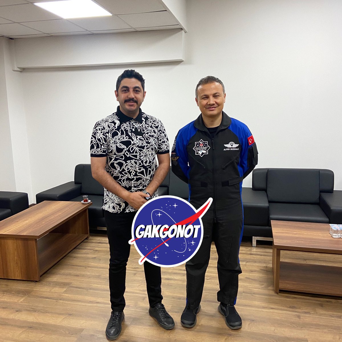 Gakgonot ile Astronot buluşması 😀 <a href="/TURKastro/">Alper Gezeravcı</a>