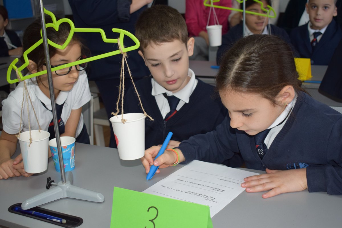 #InnovationWeek hashtag#PrimaryYearsPrograms
💠The European School recognizes a need to foster students’ innovative thinking and sets innovation weeks, inviting educators to innovate the way they teach.