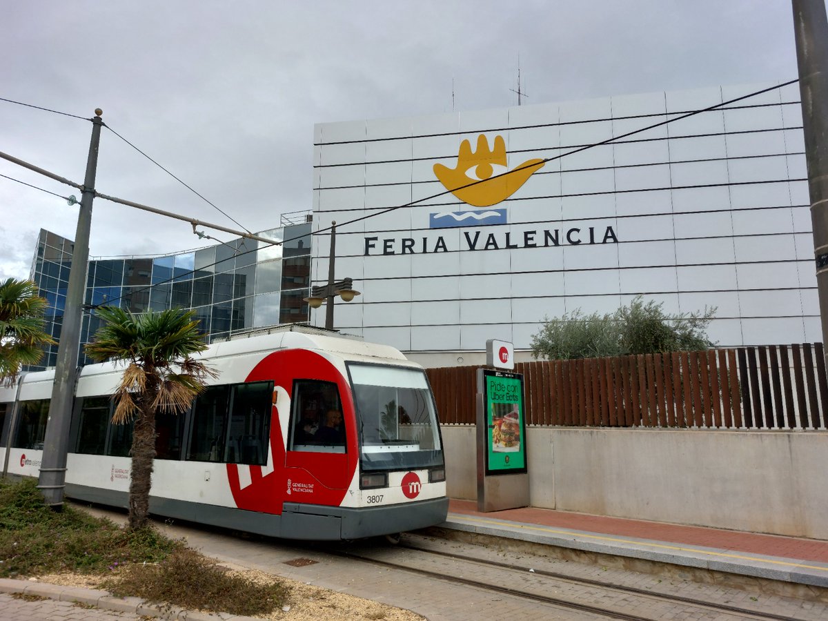 📢 #Metrovalencia oferix servicis especials de tramvia a @feria_valencia per a acudir al #DíaMágicobyFIMI 🗓️ Del 10 al 12 de maig 🚊⌚️Freqüència els dies laborables de 20 min i el cap de setmana entre 30 i 40 min ➡️ bit.ly/3vHYz2g