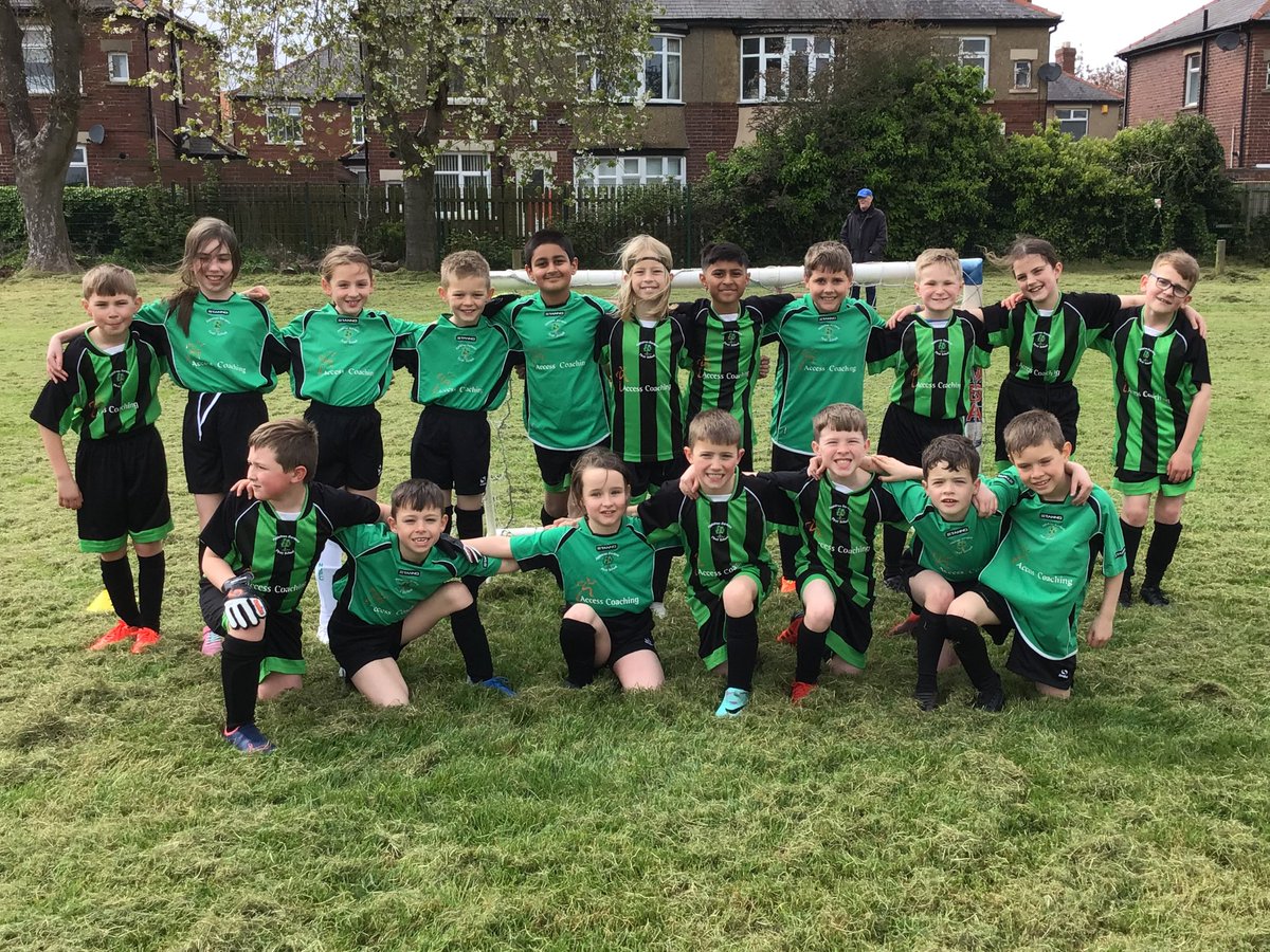 The Year 3 and 4 children loved their friendly matches v <a href="/denbighcps/">DenbighPrimarySchool</a>  The games were played in such good spirits and were well supported on the sidelines. 
Thank you for making the journey!
Also a big thank you to the 2young sports leaders from <a href="/MonkseatonMid/">Monkseaton Middle School🌈</a>  who refereed!