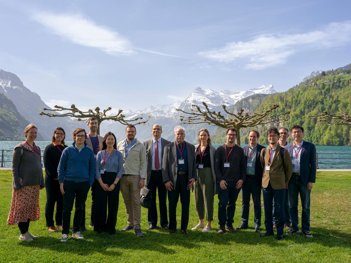 JSP program at the Bürgenstock conference 2024 promotes Scientific Leaders of the next Generation from both academia and industry! 
Class 2024 JSP together with the Bürgenstock president Erick M. Carreira and guest of honor Scott Denmark.
#SCS_BC24 #JSPFellow2024 #scs