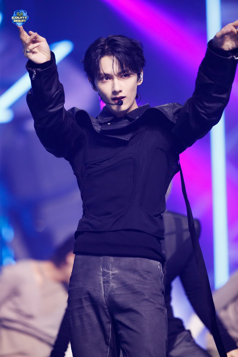 archiveforjun's tweet photo. 240508 #JUNHUIPIC
Maestro On-site Photos 2/2
© MCOUNTDOWN Website
#준 #JUN #문준휘 #文俊辉 #SEVENTEEN #세븐틴 https://t.co/tNvjpkDnvR