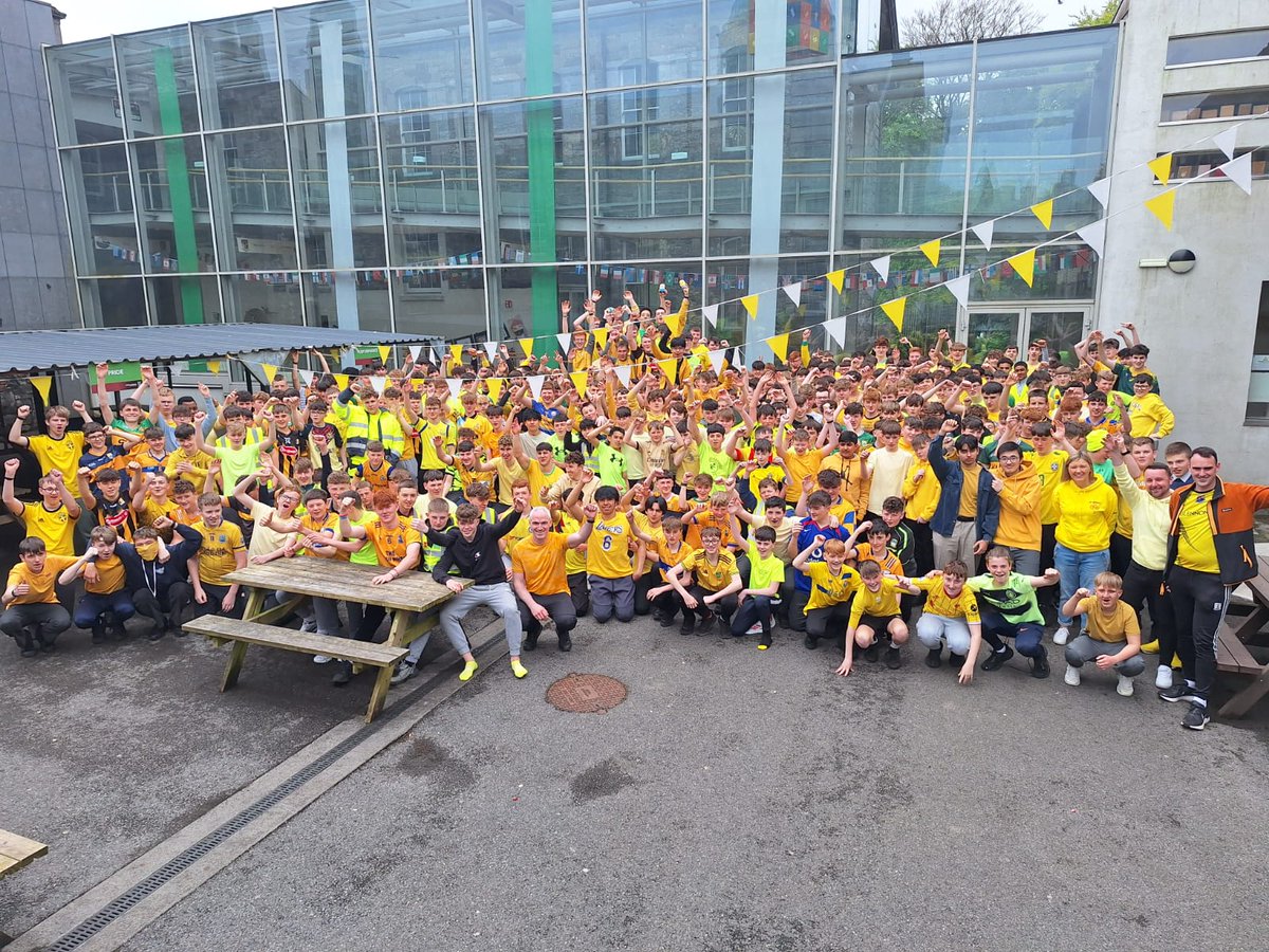 CbsMullingar's tweet image. Today, Colaiste Mhuire  celebrated  Go Yellow Day 💛💛💛💛and initiative  by TYs in Meanscoil Mhuire Longford  to fundraise for Temple St Crumlin and Holles St hospitals .These wonderful  charities  have  touched the hearts of many. Support if you can. 
idonate.ie/fundraiser/GoY…