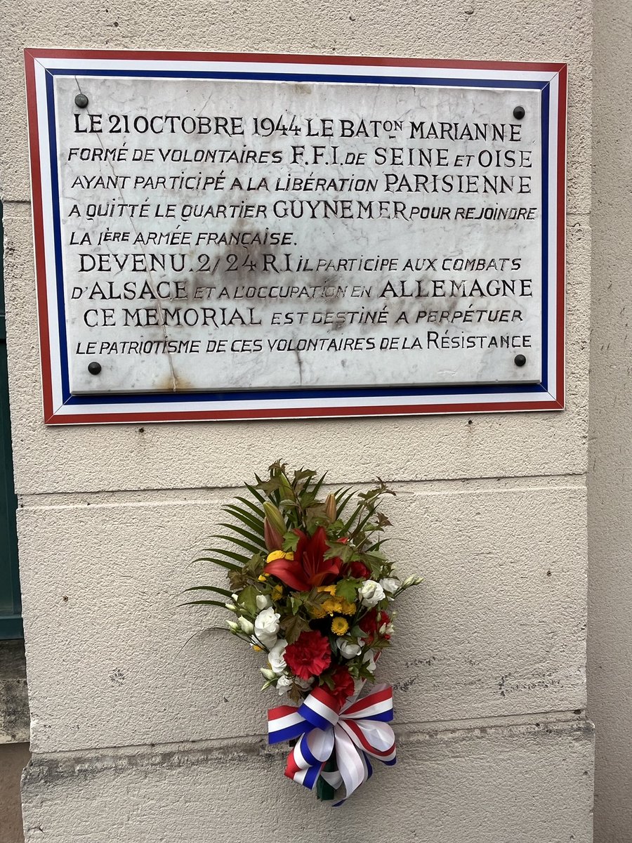 🇫🇷#8mai Début des commémorations du 79e anniversaire de la victoire du 8 mai 1945 au cimetière ancien et devant la plaque du bataillon Mariane. Premiers hommages aux morts pour la France en présence des élus de la ville, des portes drapeaux et membres du CMJ.