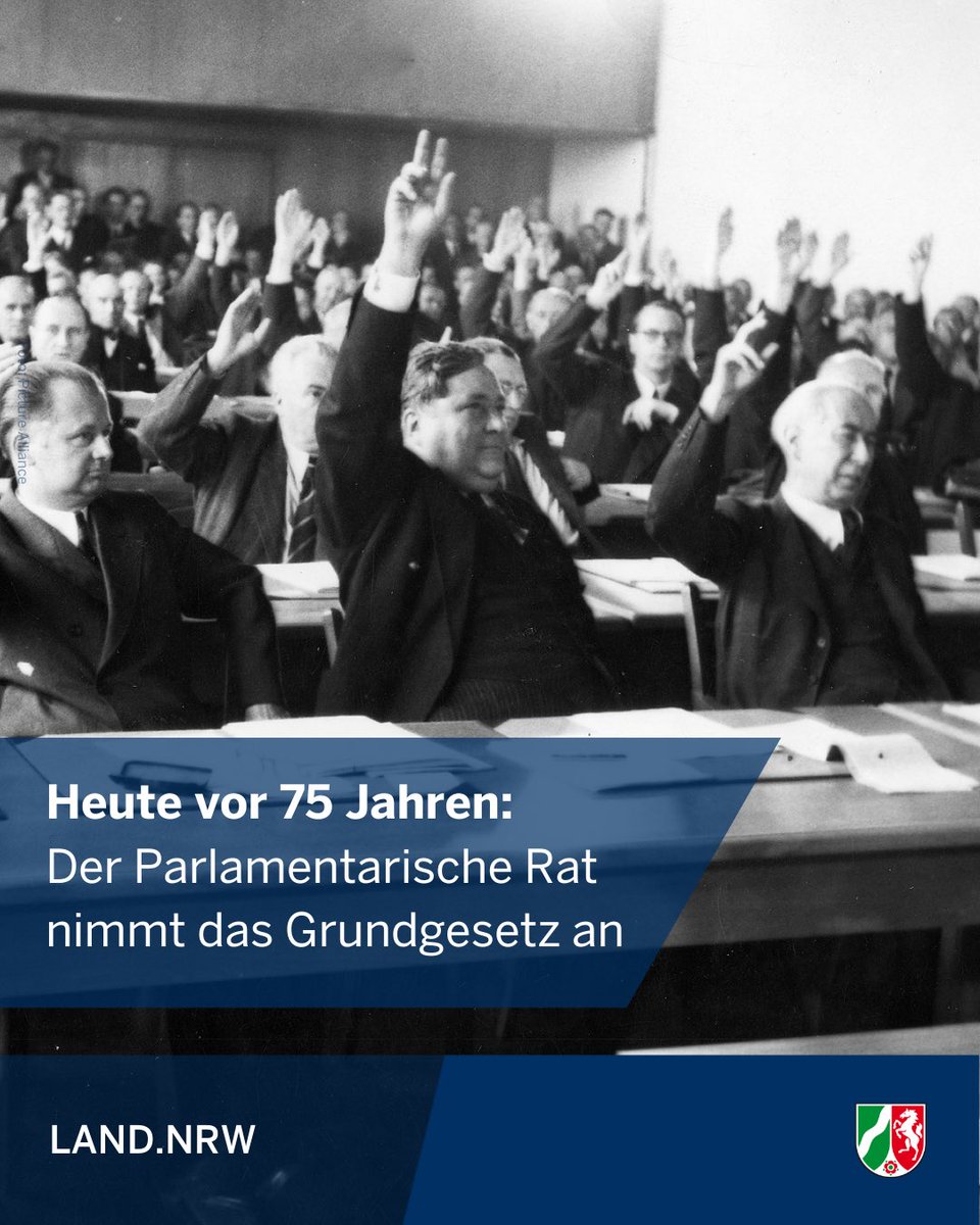Ein historischer Meilenstein: Heute vor 75 Jahren, am 8. Mai 1949, hat der Parlamentarische Rat in Bonn das #Grundgesetz angenommen – und damit den Weg bereitet für die Gründung der #Bundesrepublik Deutschland als freiheitlichen und demokratischen Rechtsstaat. #TeamNRW