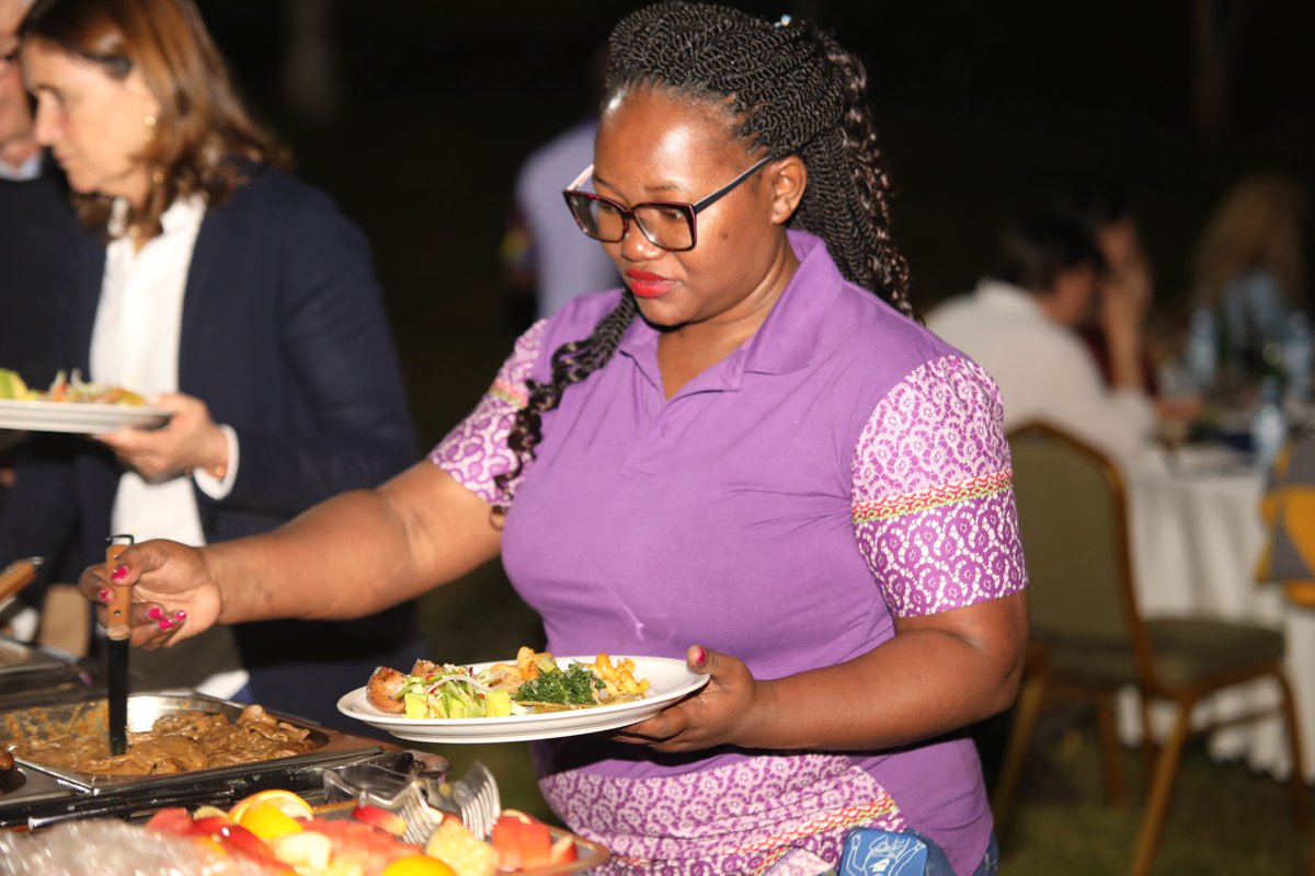 emburara's tweet image. Whether you are a meat lover, vegetarian, or have dietary restrictions, our buffet offers a wide selection of options to satisfy your cravings.
WhatsApp us on: +256776210872 | +256776200080 | +256706666000
 #Lifeonthefarm #authenticexperience #FarmLife